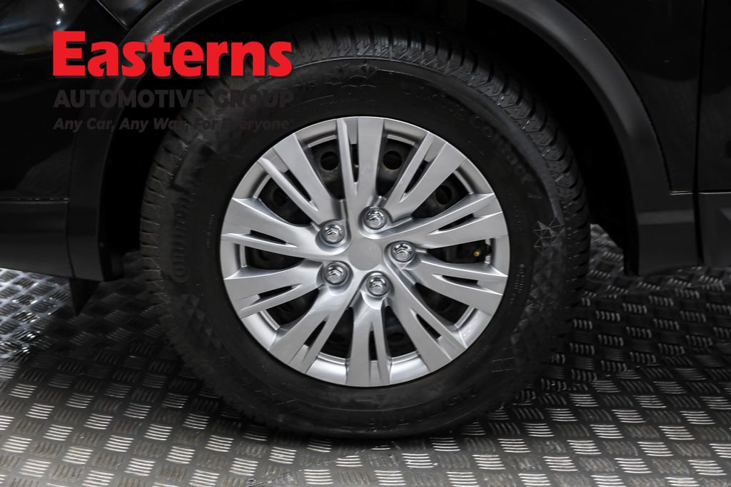 Used 2020 Nissan Rogue Sport S image 25