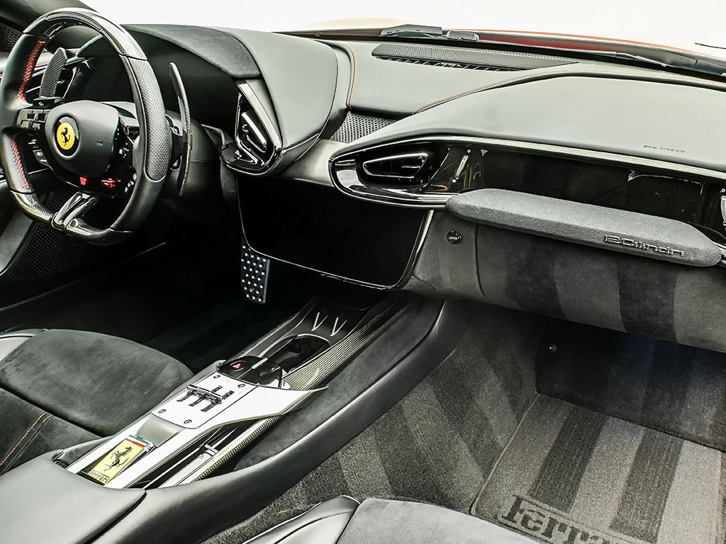 Certified 2025 Ferrari 12Cilindri RWD image 18