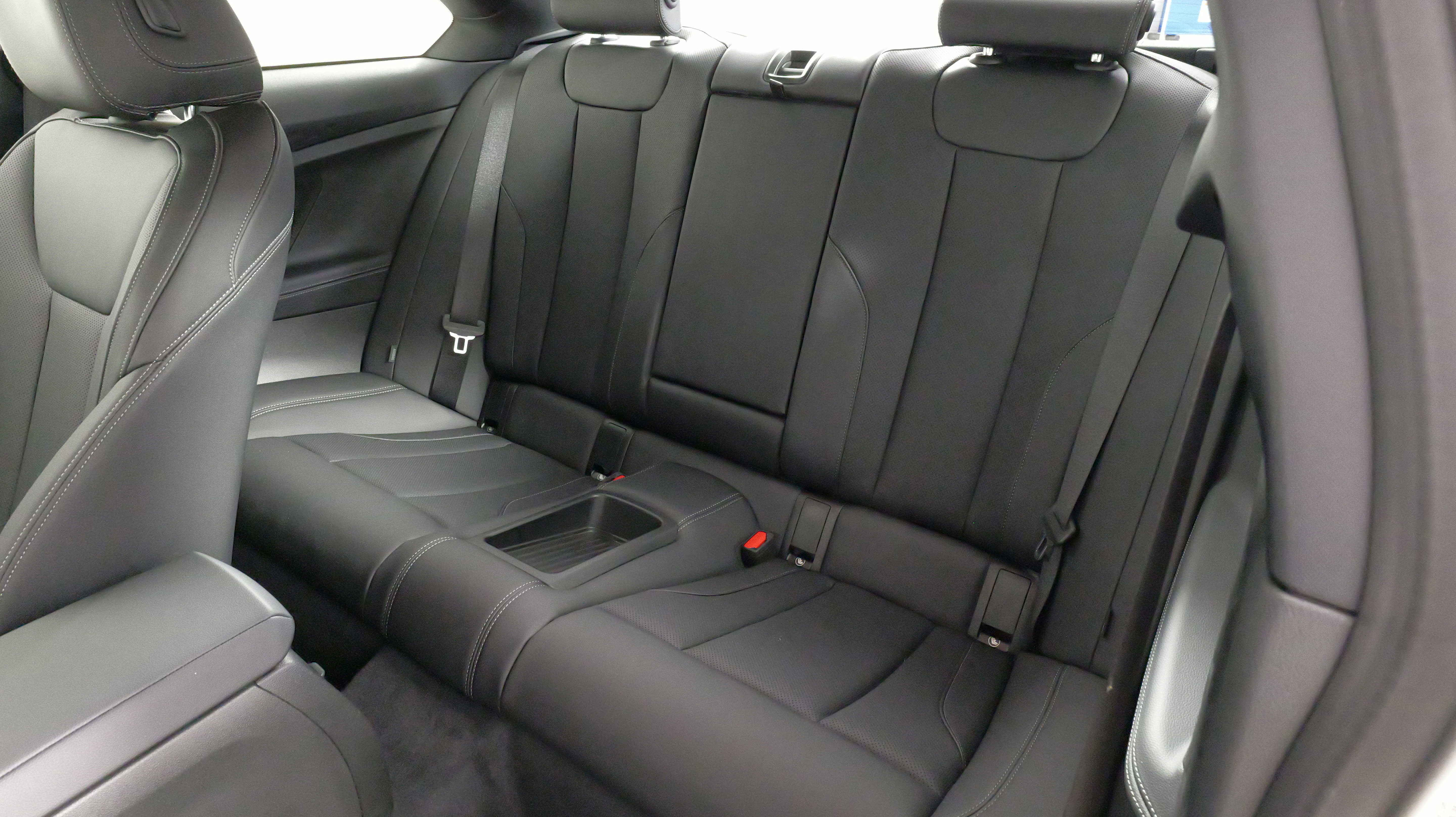 Used 2023 BMW 230i xDrive Coupe image 31