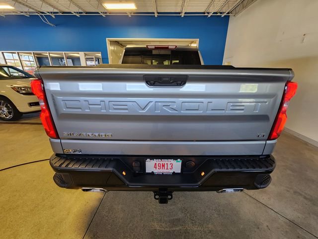 Used 2025 Chevrolet Silverado 1500 LT Trail Boss w/ Convenience Package II AWD/4WD image 3