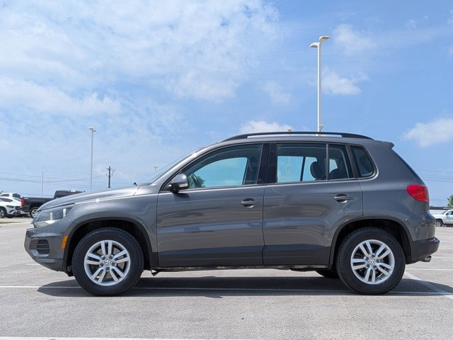 Used 2016 Volkswagen Tiguan S FWD image 8