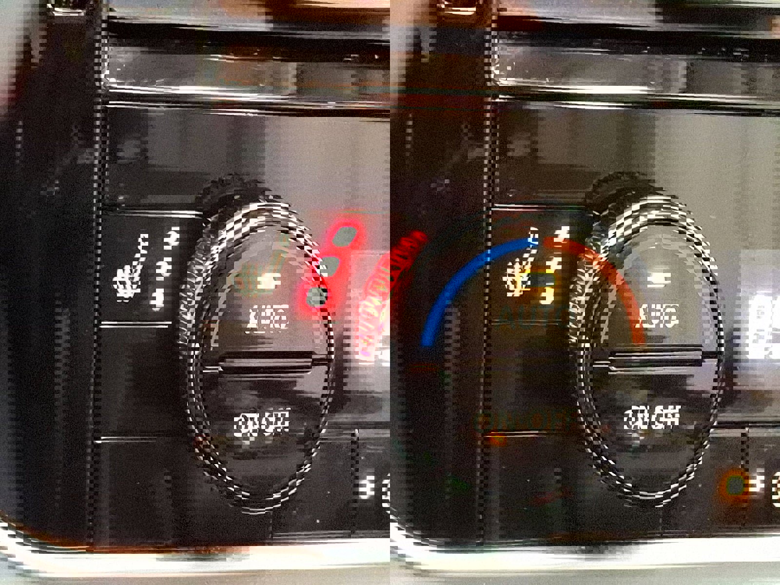 Used 2022 Nissan Rogue SV w/ SV Premium Package image 19