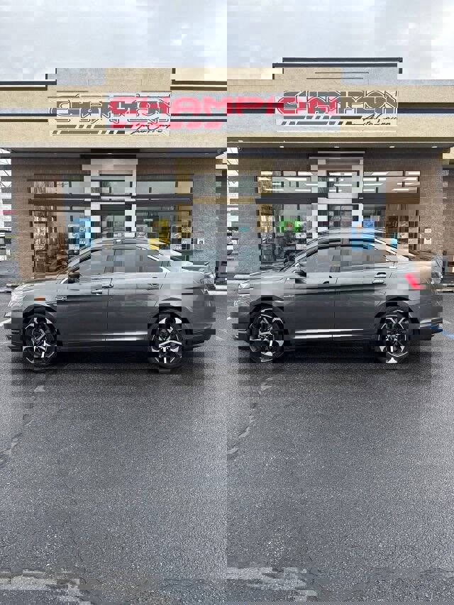 Used 2016 Ford Taurus SEL w/ Equipment Group 201A image 2