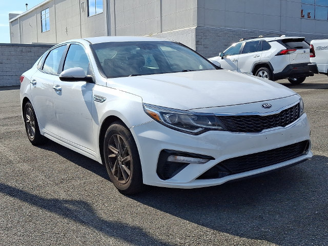 Used 2020 Kia Optima LX FWD image 3