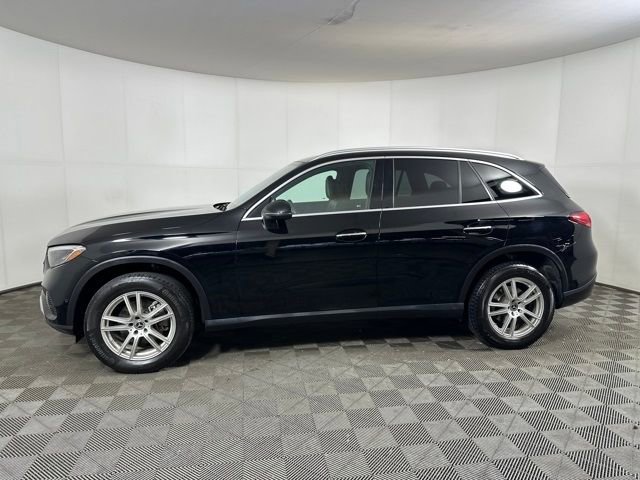 Used 2023 Mercedes-Benz GLC 300 4MATIC image 6