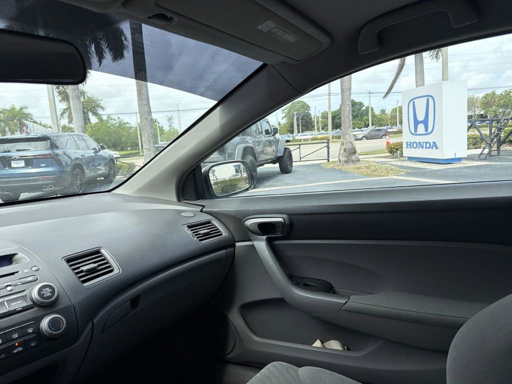 Used 2011 Honda Civic LX image 17