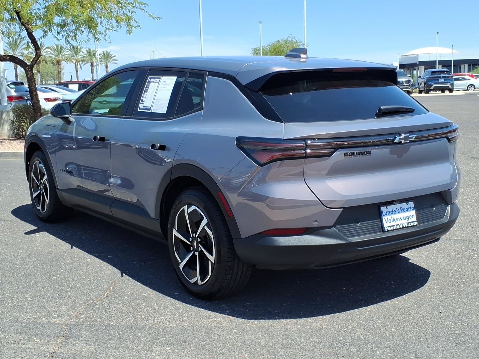 Used 2026 Chevrolet Equinox EV LT FWD image 5