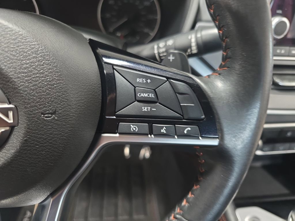 Used 2023 Nissan Altima 2.5 SR AWD/4WD image 17