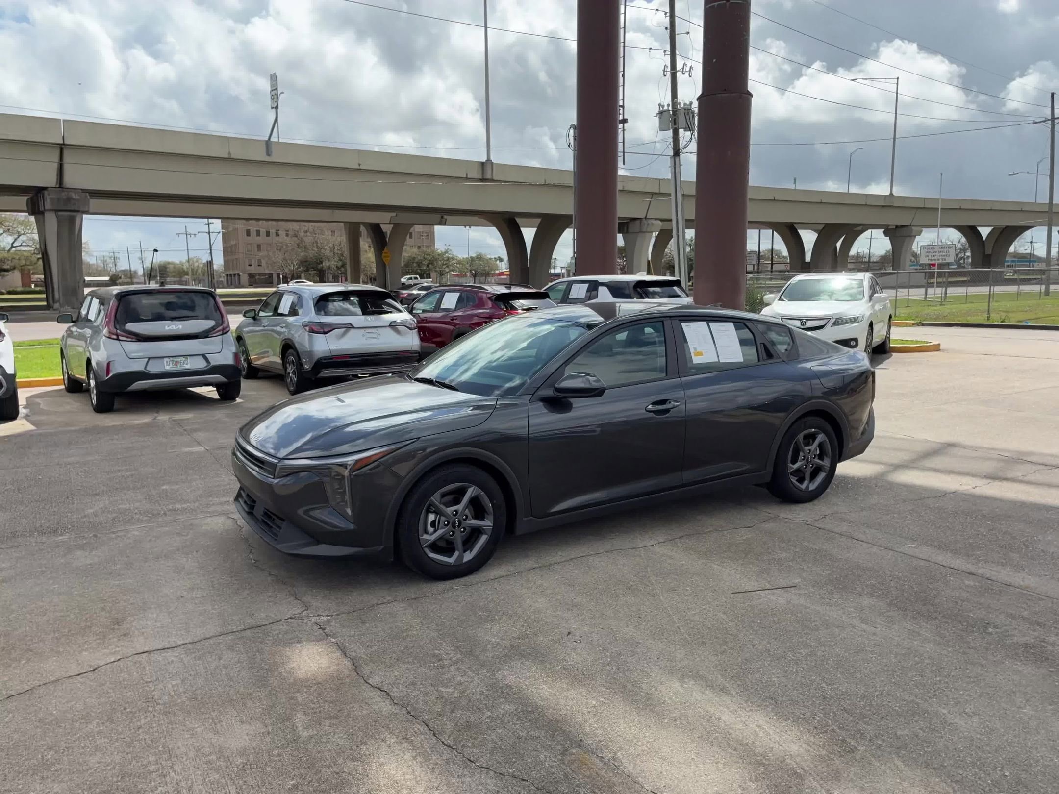 Used 2025 Kia K4 LXS image 9