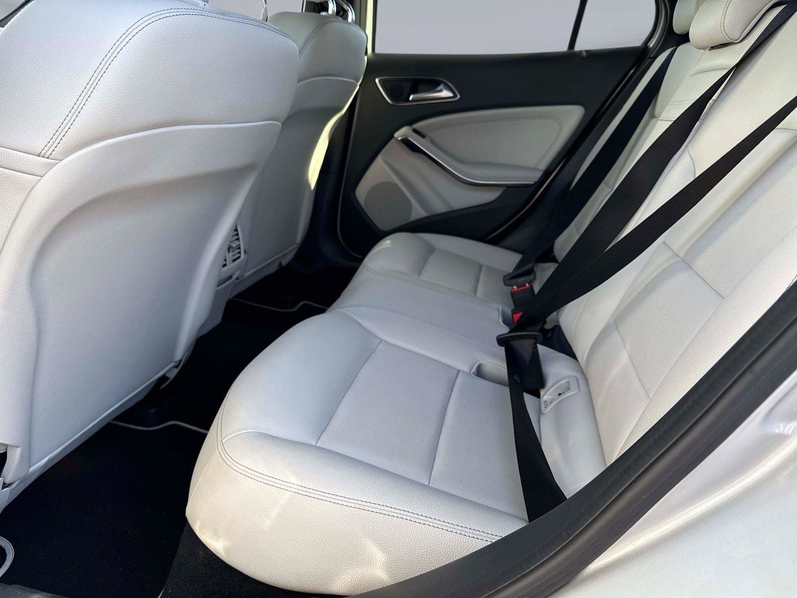 Used 2016 Mercedes-Benz GLA 250 image 15