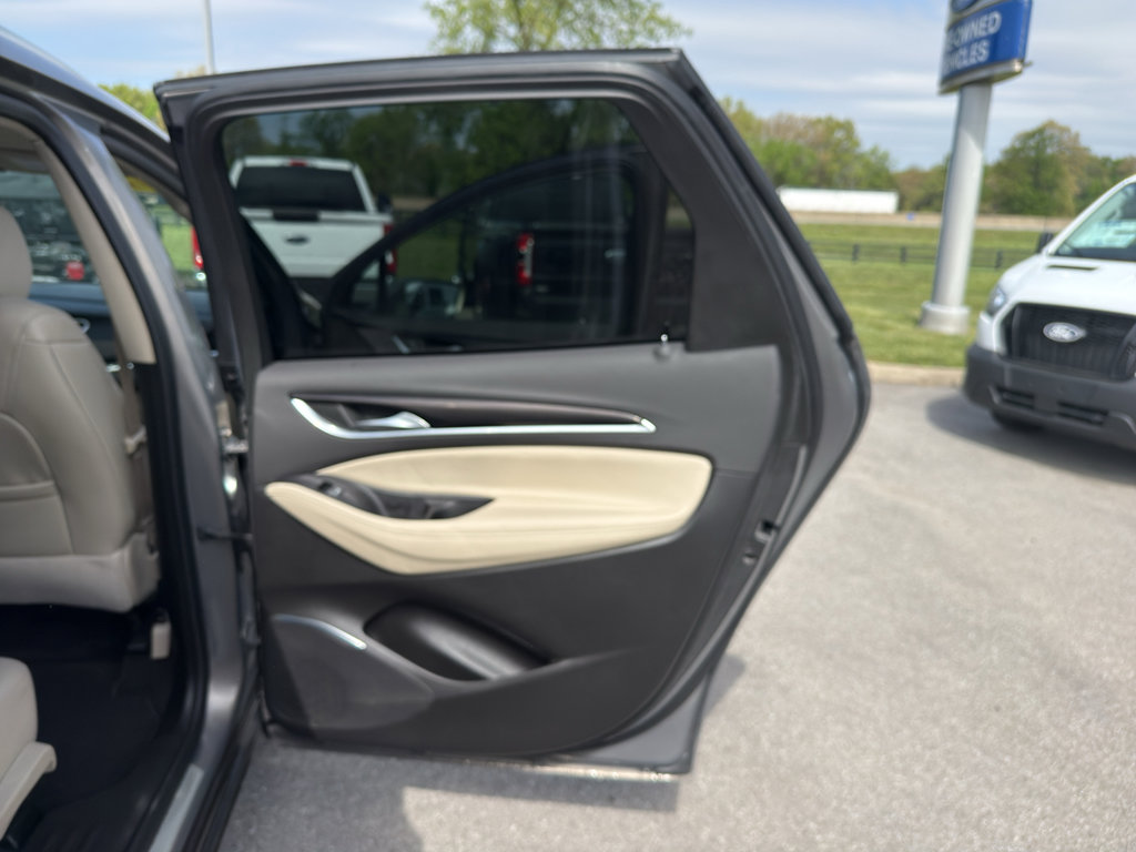 Used 2019 Buick Enclave Essence AWD/4WD image 21
