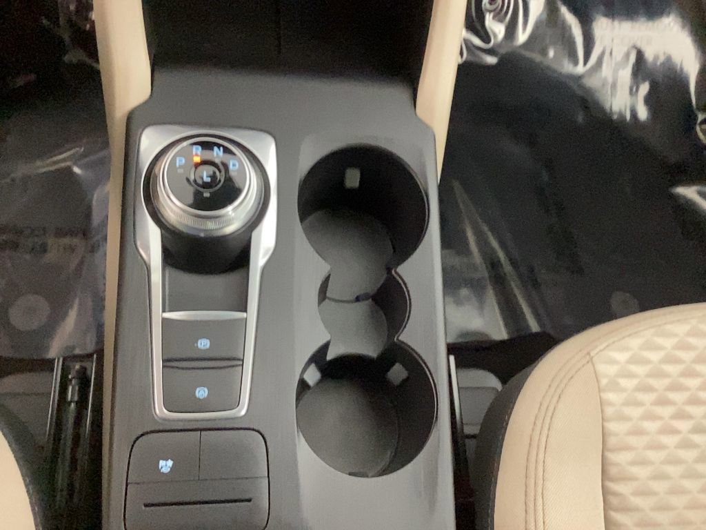 Used 2020 Ford Escape SE Sport image 27