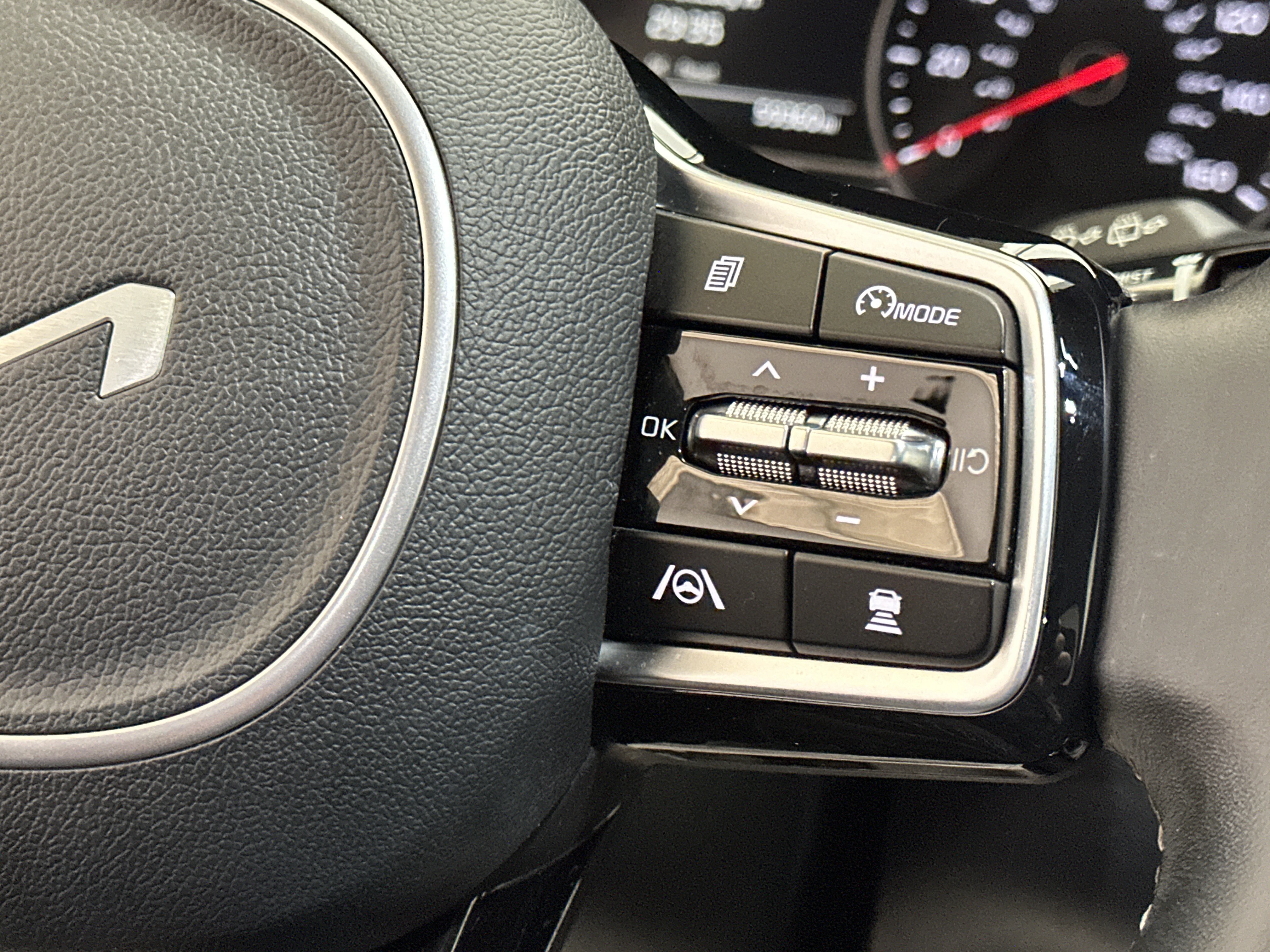 Used 2022 Kia Sorento SX FWD image 28