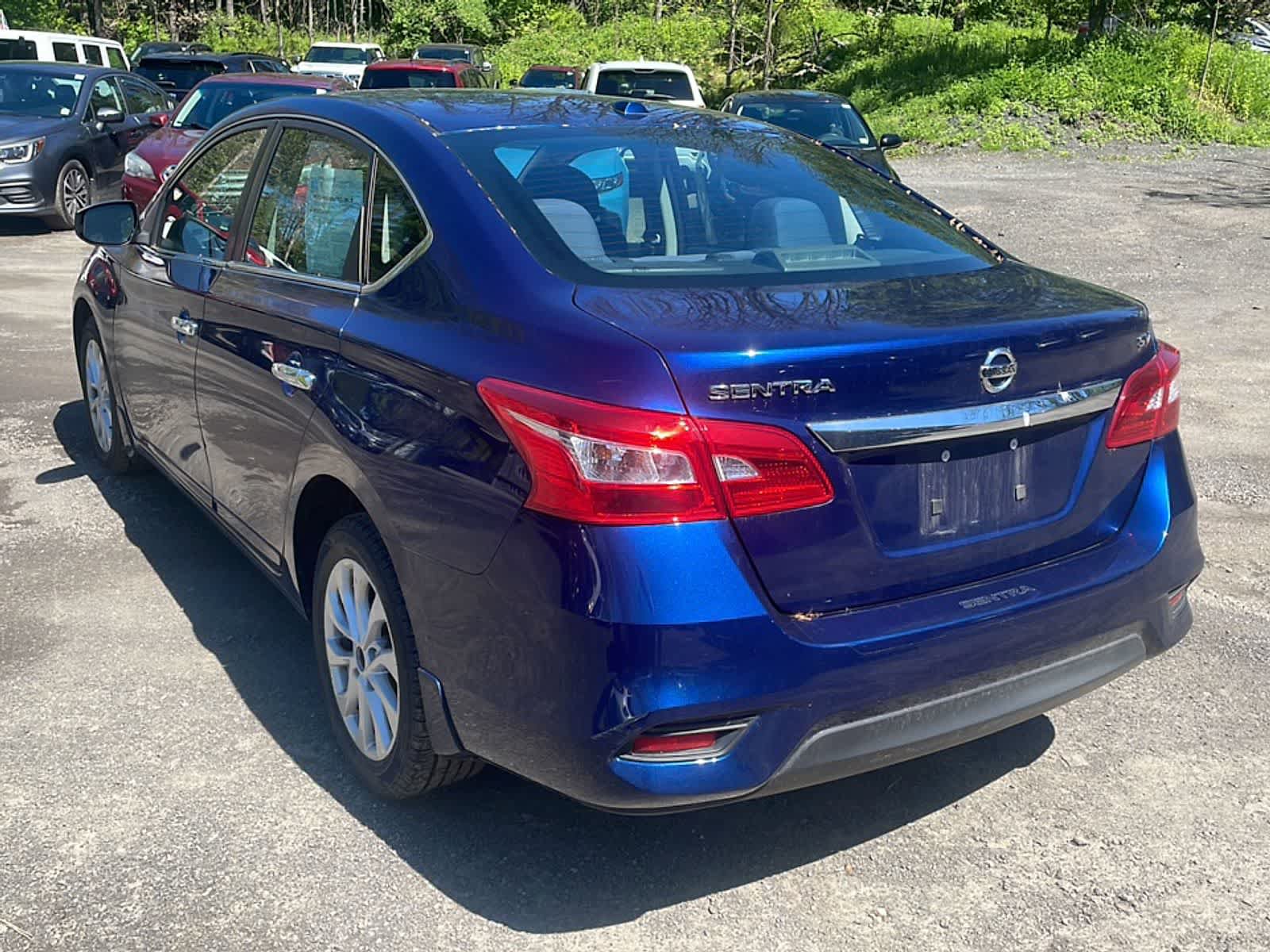 Used 2019 Nissan Sentra SV w/ Electronics Package FWD image 5