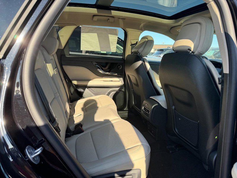 New 2025 Lincoln Corsair Grand Touring w/ Equipment Group 302A AWD/4WD image 11