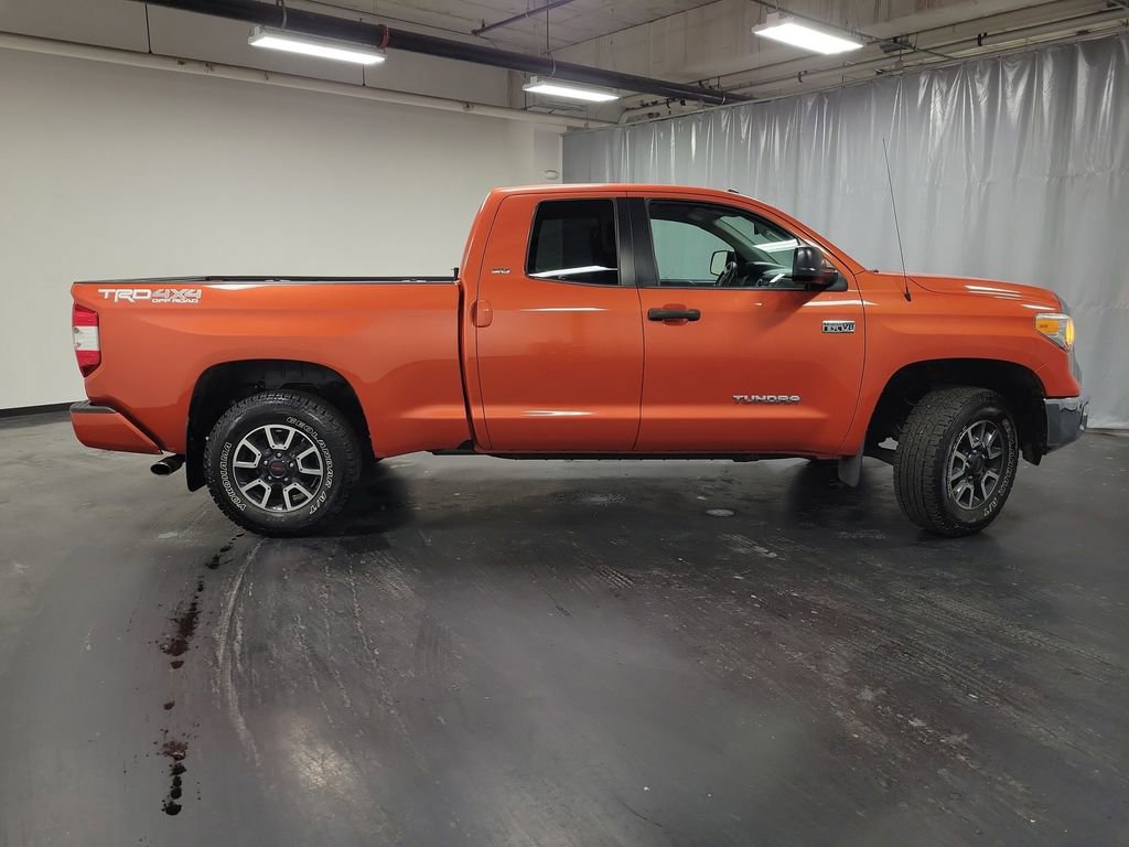 Used 2017 Toyota Tundra SR5 image 9