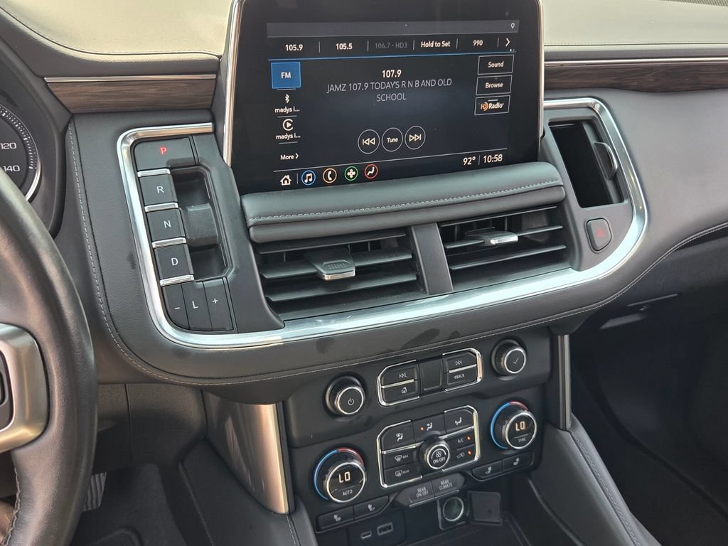 Used 2021 Chevrolet Tahoe Z71 w/ Luxury Package AWD/4WD image 20