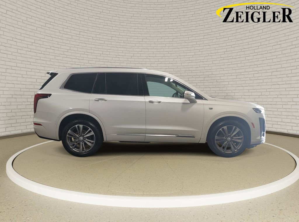 Used 2021 Cadillac XT6 Premium Luxury AWD/4WD image 4