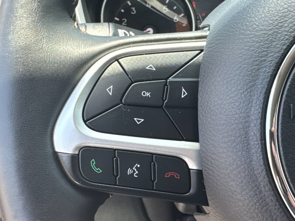 Used 2019 Jeep Compass Limited FWD image 24