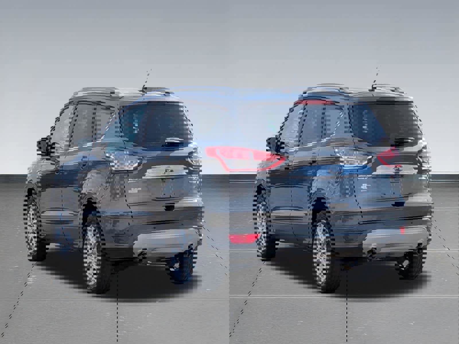 Used 2016 Ford Escape Titanium w/ Equipment Group 301A FWD image 3