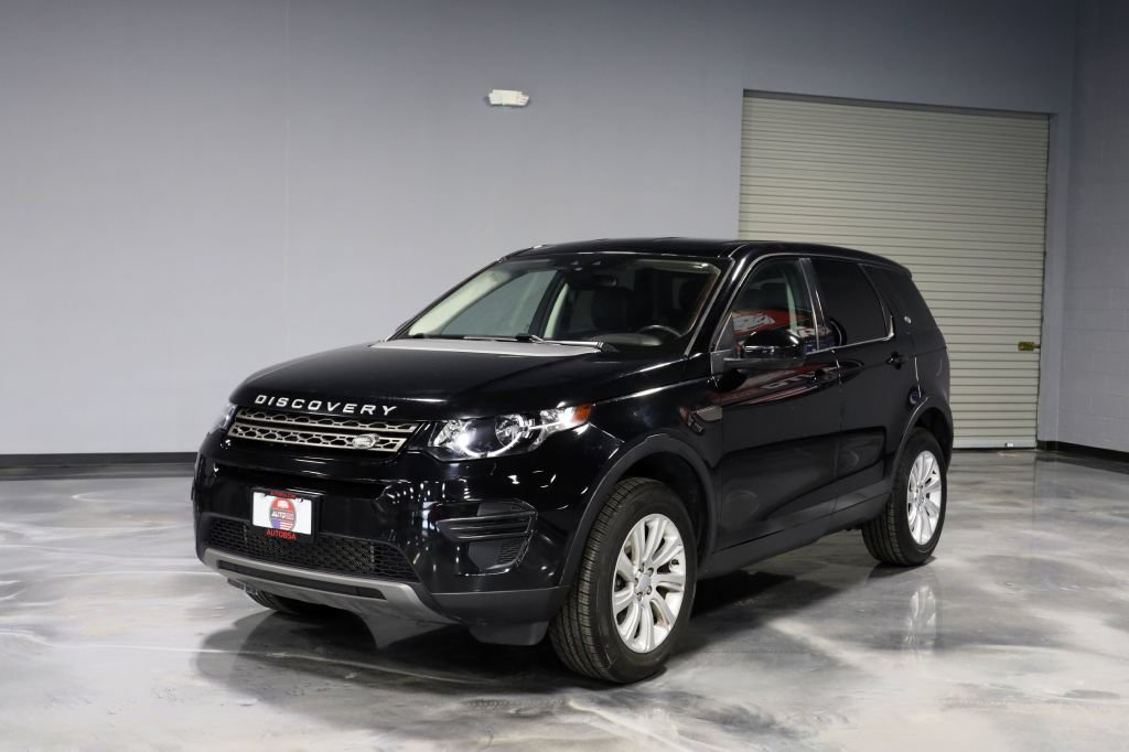 Used 2017 Land Rover Discovery Sport SE AWD/4WD image 3