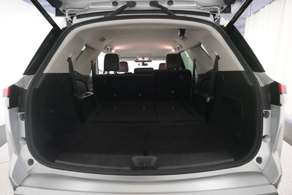 Used 2024 Nissan Pathfinder SL image 9