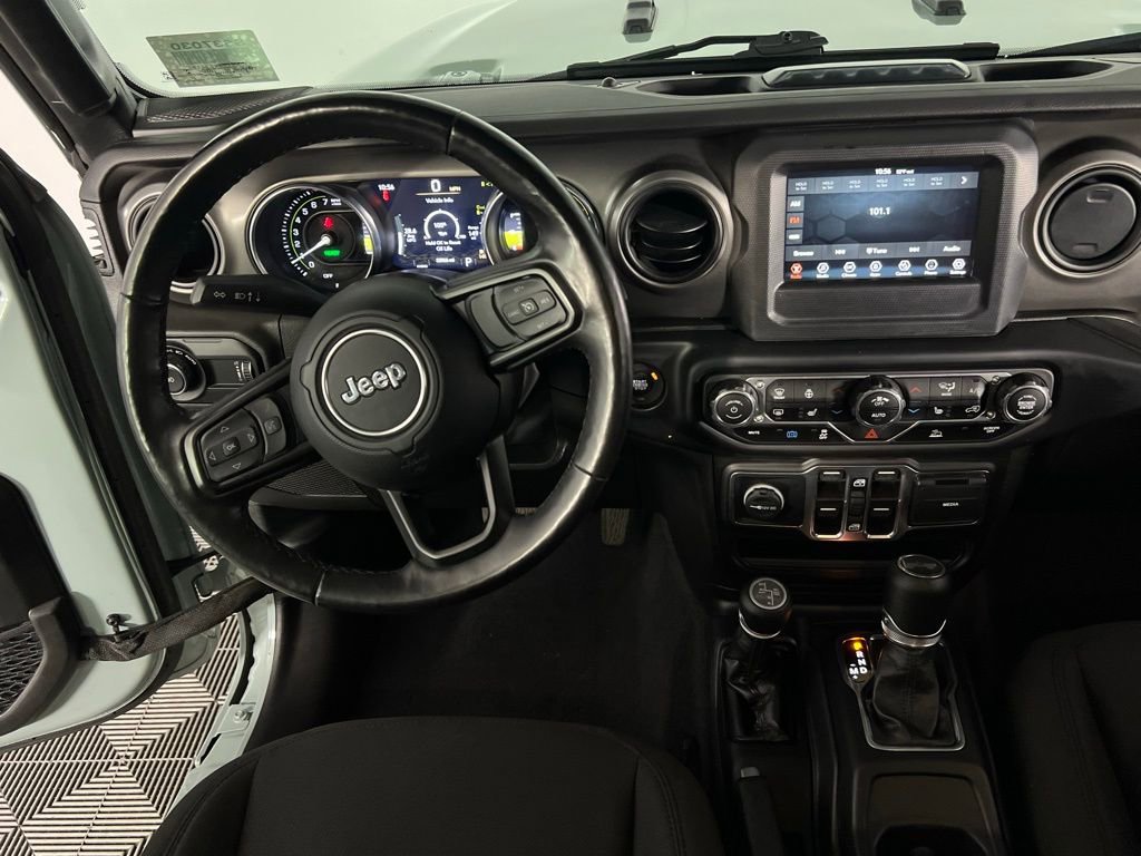 Used 2023 Jeep Wrangler Unlimited w/ Cold Weather Group image 14