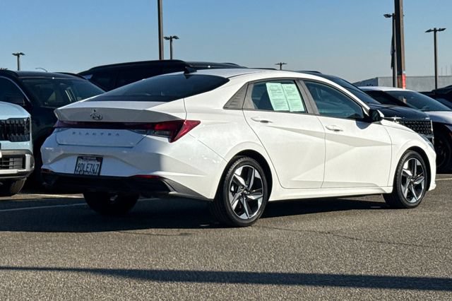 Used 2023 Hyundai Elantra SEL w/ Convenience Package FWD image 5
