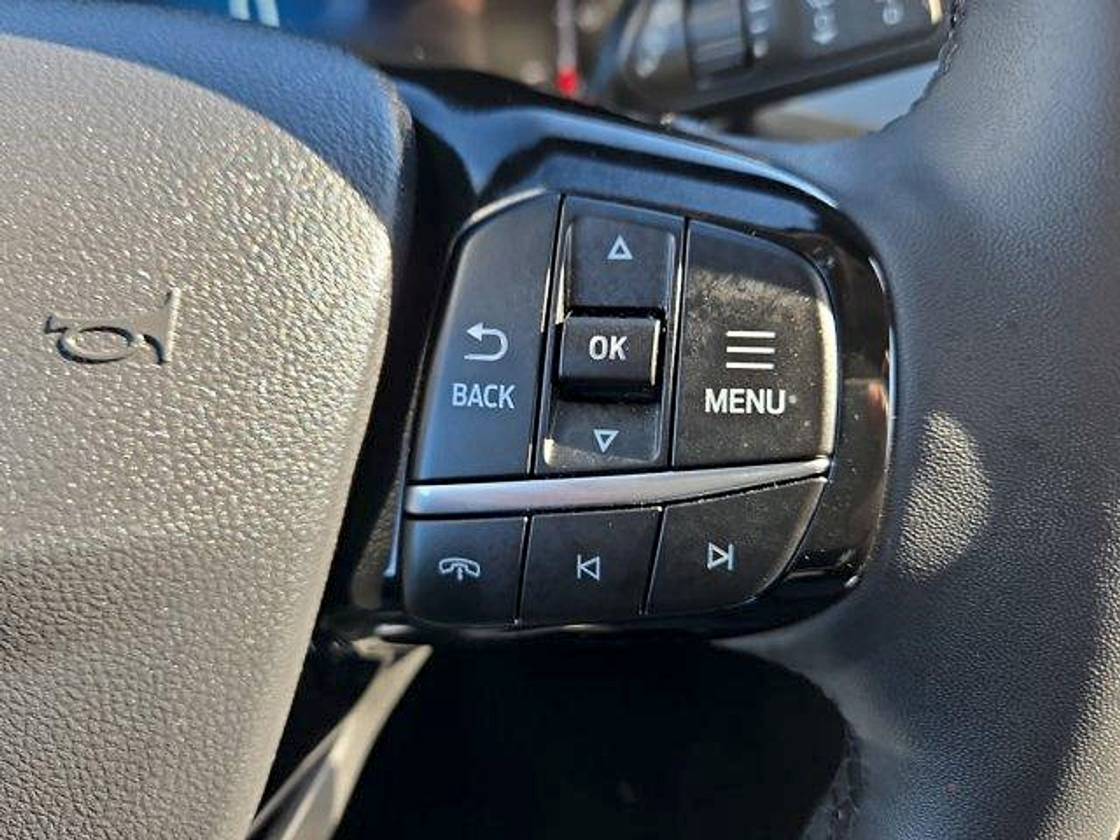 Certified 2023 Ford Escape Active AWD/4WD image 15