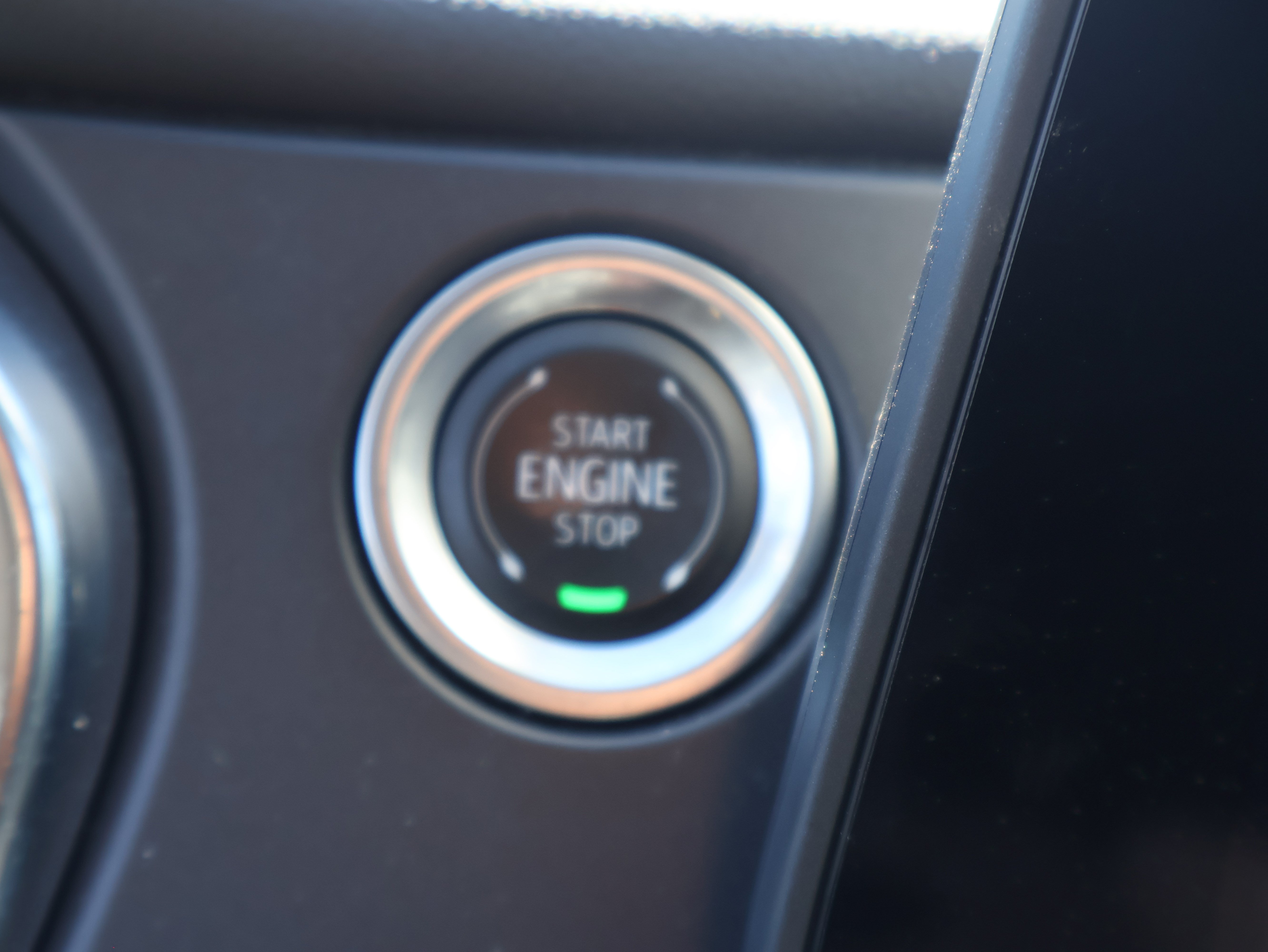 Used 2025 Chevrolet Blazer LT AWD/4WD image 28