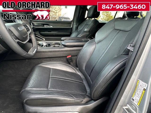 Used 2022 Jeep Wagoneer Series II w/ Premium Group I AWD/4WD image 12