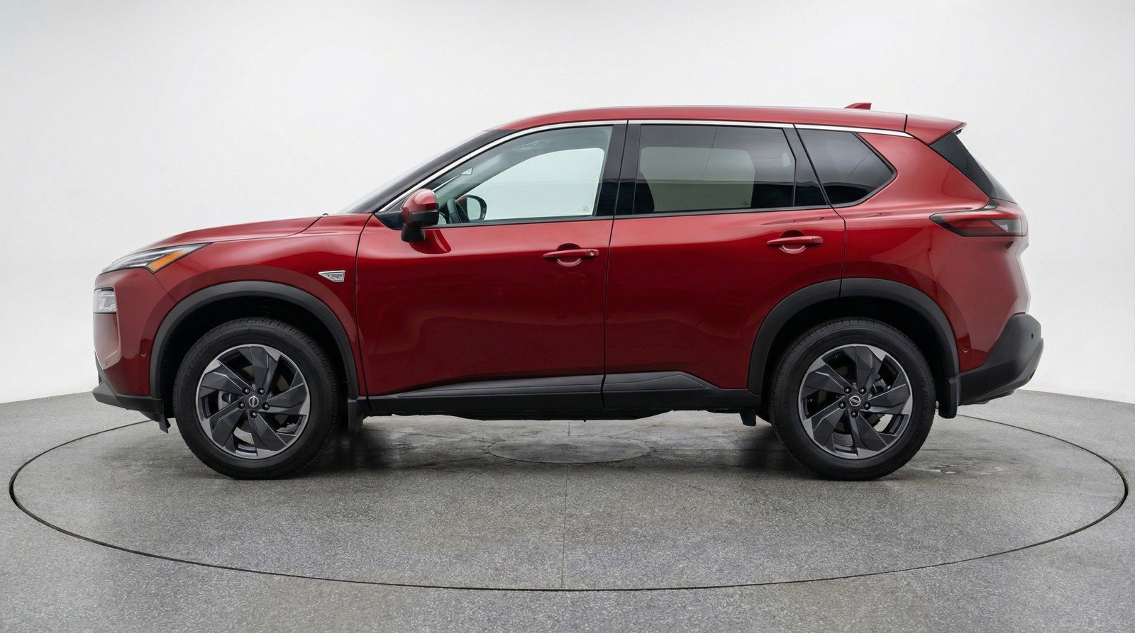 Used 2025 Nissan Rogue SV image 5