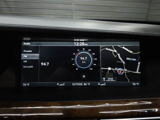Used 2018 Genesis G90 3.3T Premium RWD image 28