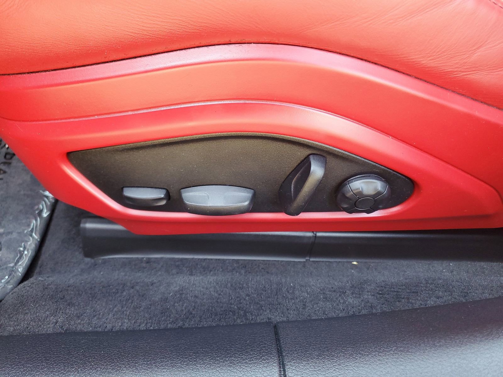 Used 2023 Porsche Panamera Platinum Edition image 21