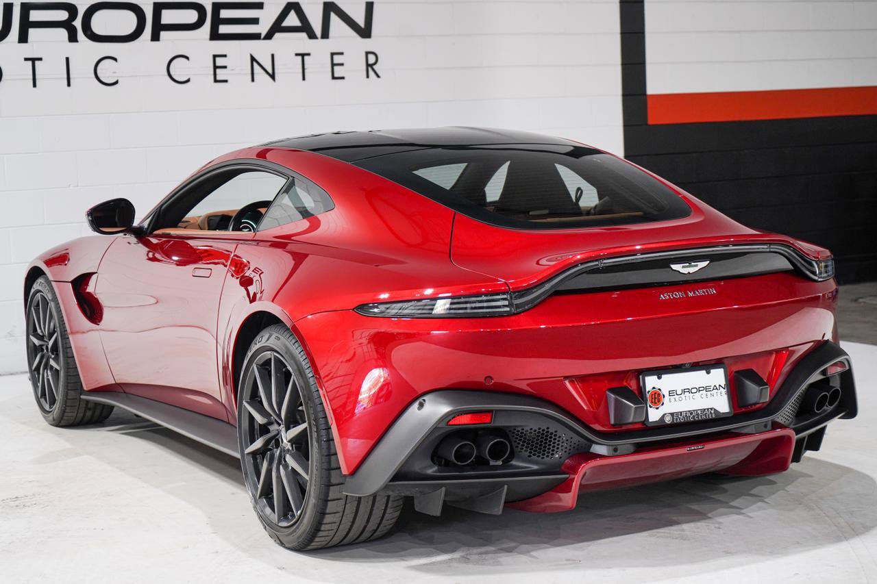Used 2020 Aston Martin V8 Vantage Coupe image 34
