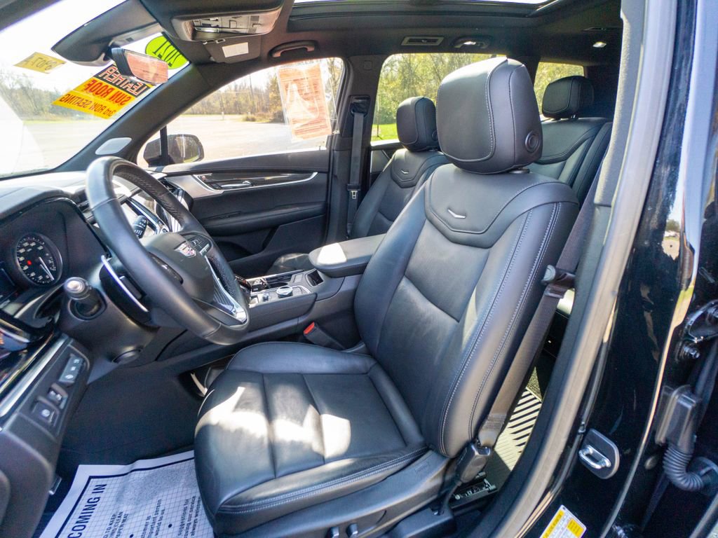 Used 2021 Cadillac XT6 Sport w/ LPO, ONYX Package image 15