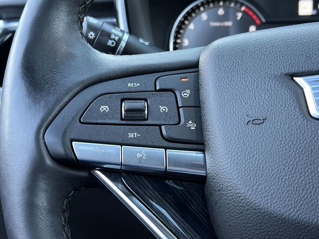 Used 2024 Cadillac XT6 Premium Luxury image 31