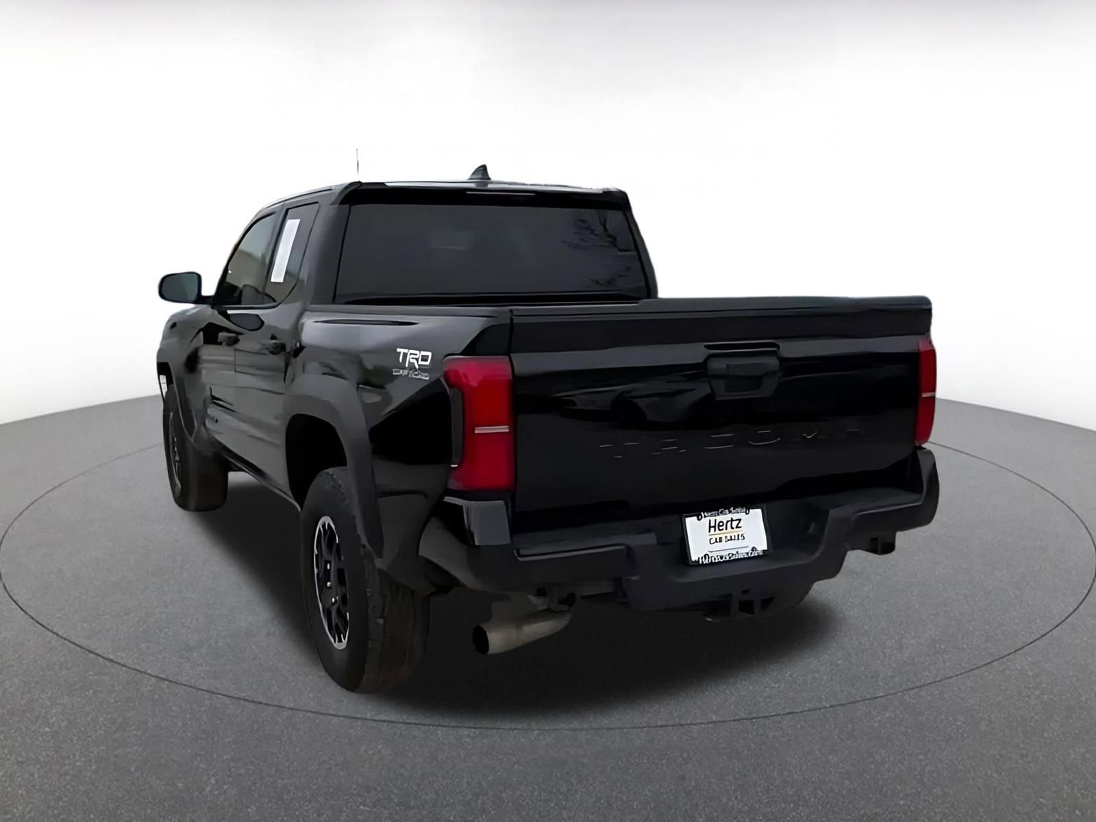 Used 2025 Toyota Tacoma SR image 9