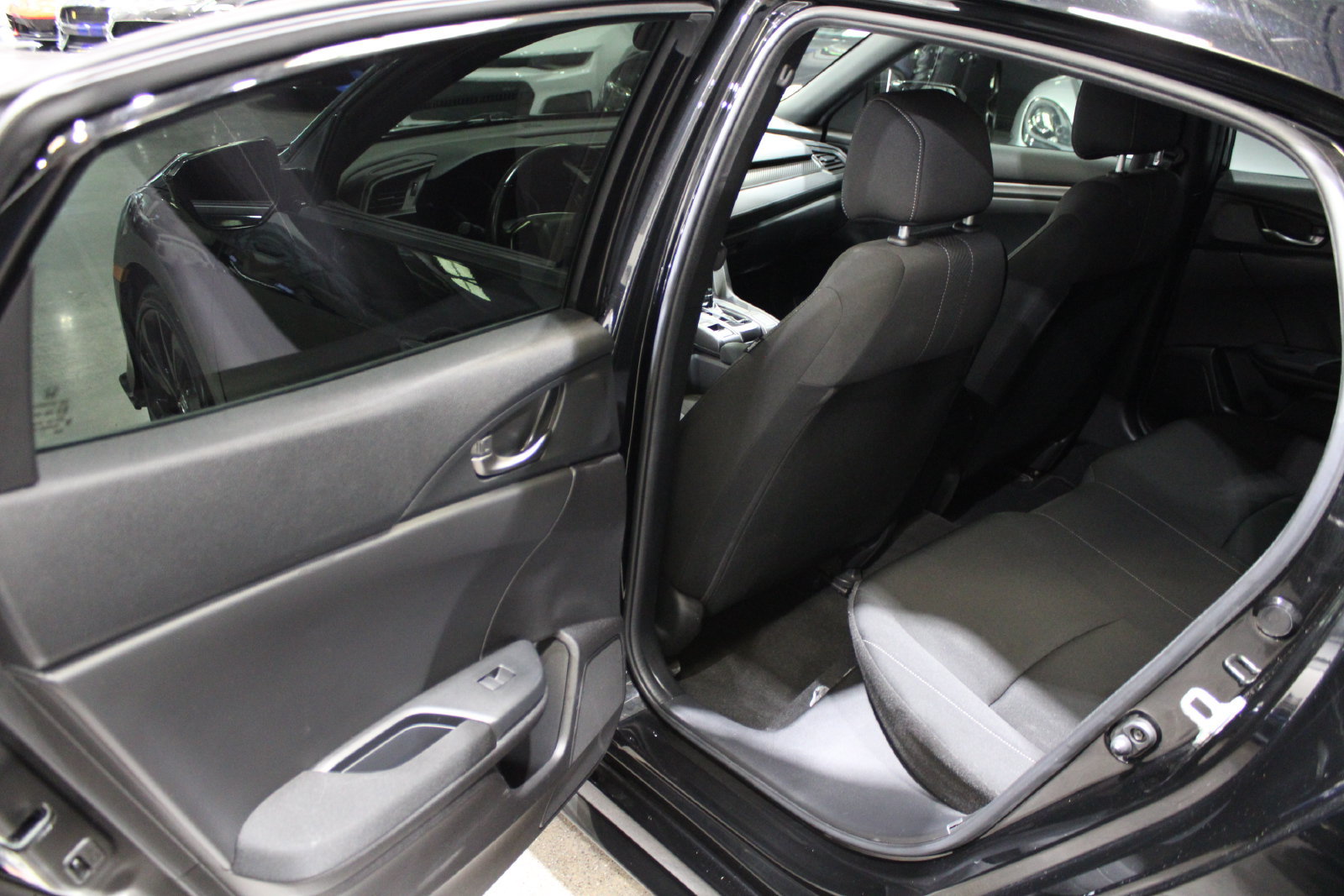 Used 2018 Honda Civic Sport image 11