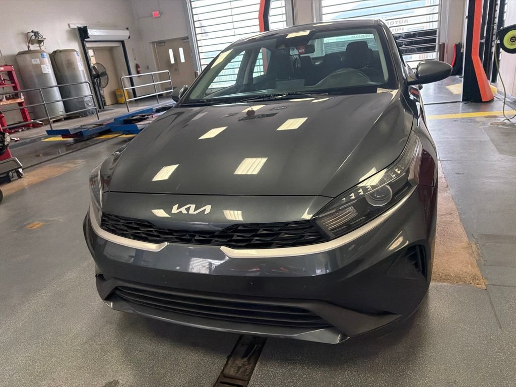 Used 2022 Kia Forte LXS FWD image 5