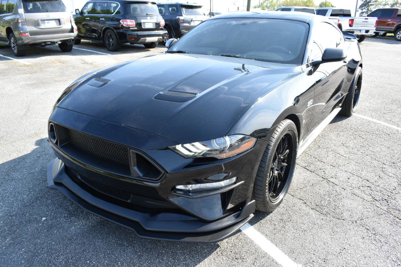 Used 2019 Ford Mustang GT image 2