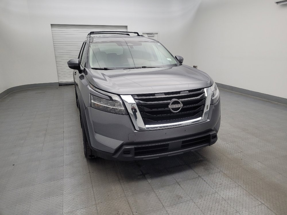 Used 2022 Nissan Pathfinder SV image 14