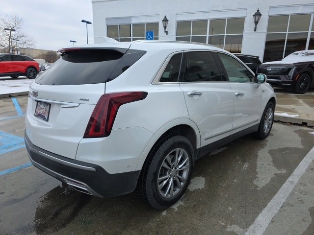 Used 2022 Cadillac XT5 Premium Luxury w/ Technology Package image 4