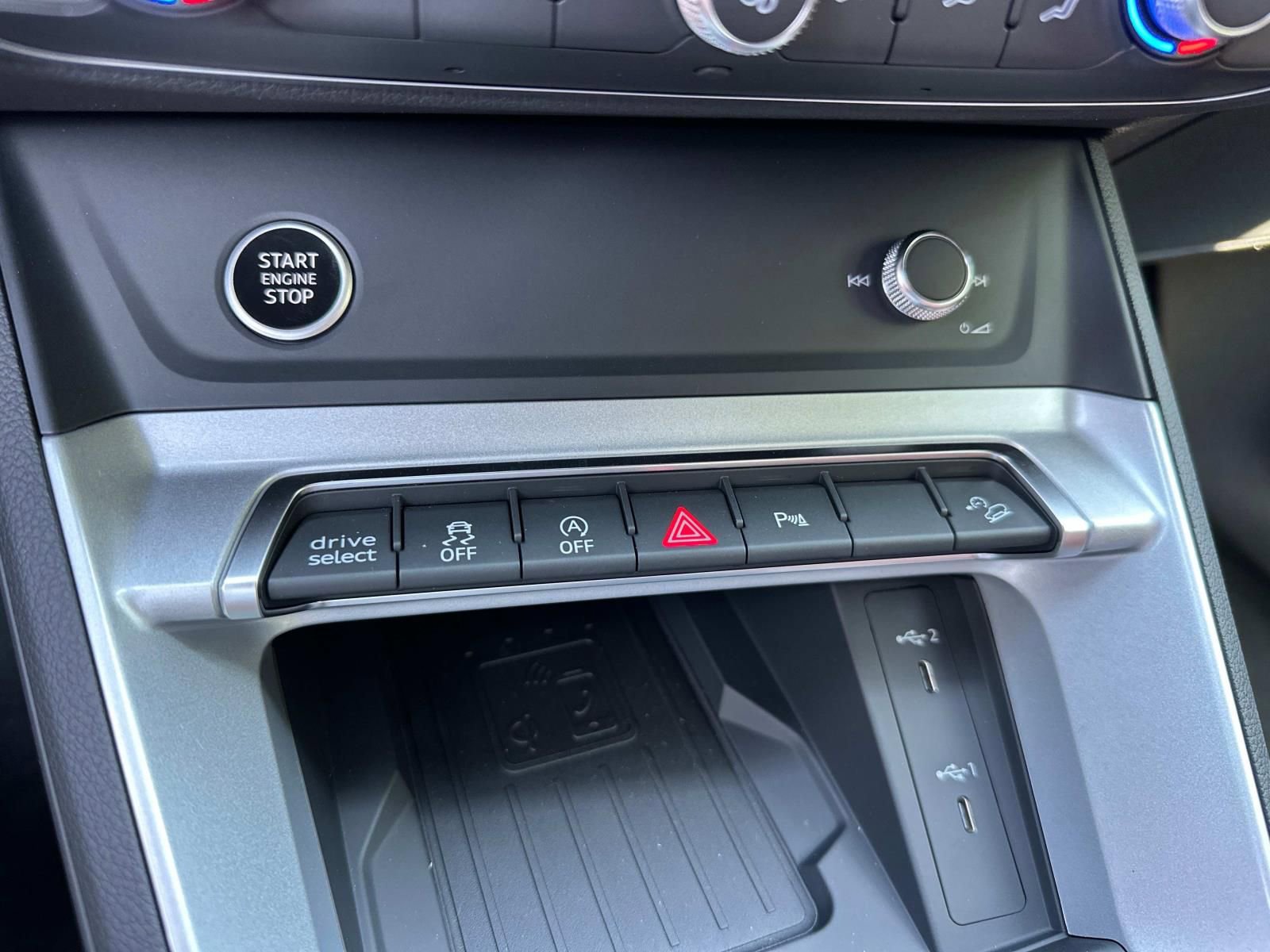 New 2025 Audi Q3 2.0T Premium Plus w/ Premium Plus Package image 24