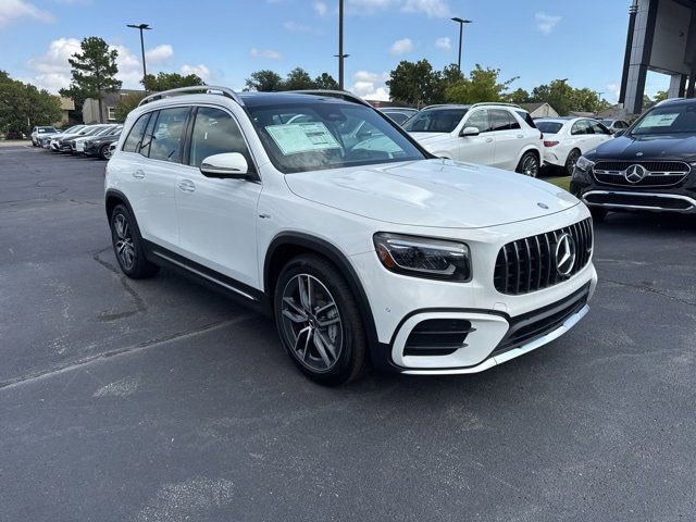 New 2025 Mercedes-Benz GLB 35 AMG 4MATIC image 8