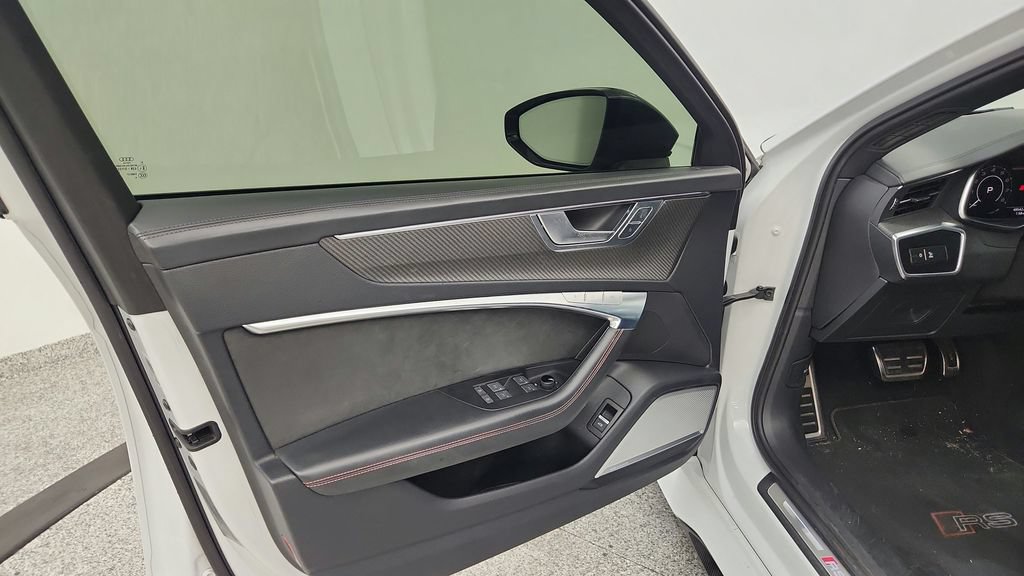 Used 2022 Audi RS 6 AWD/4WD image 12