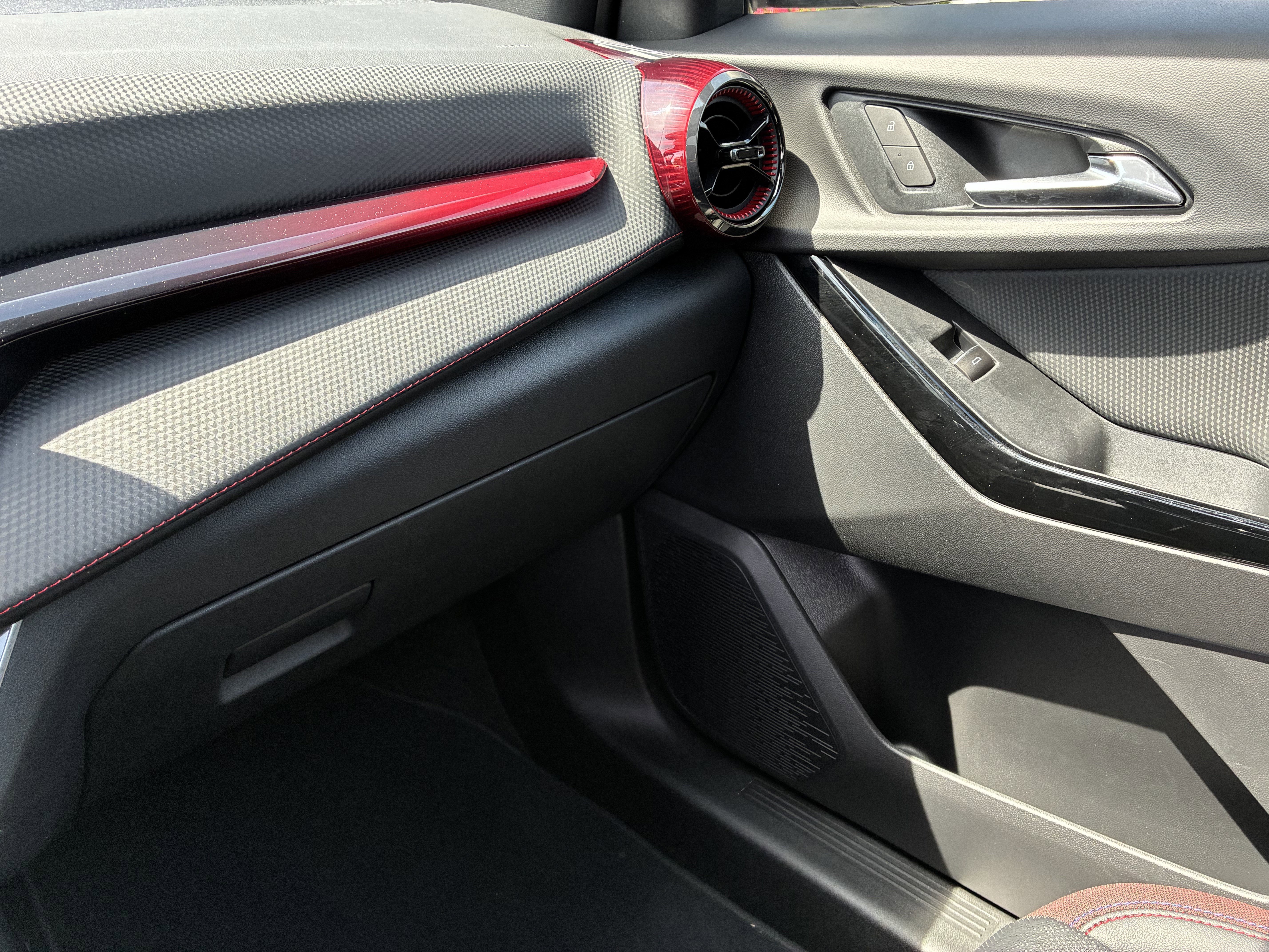 Used 2026 Chevrolet Equinox RS w/ Convenience Package III image 38