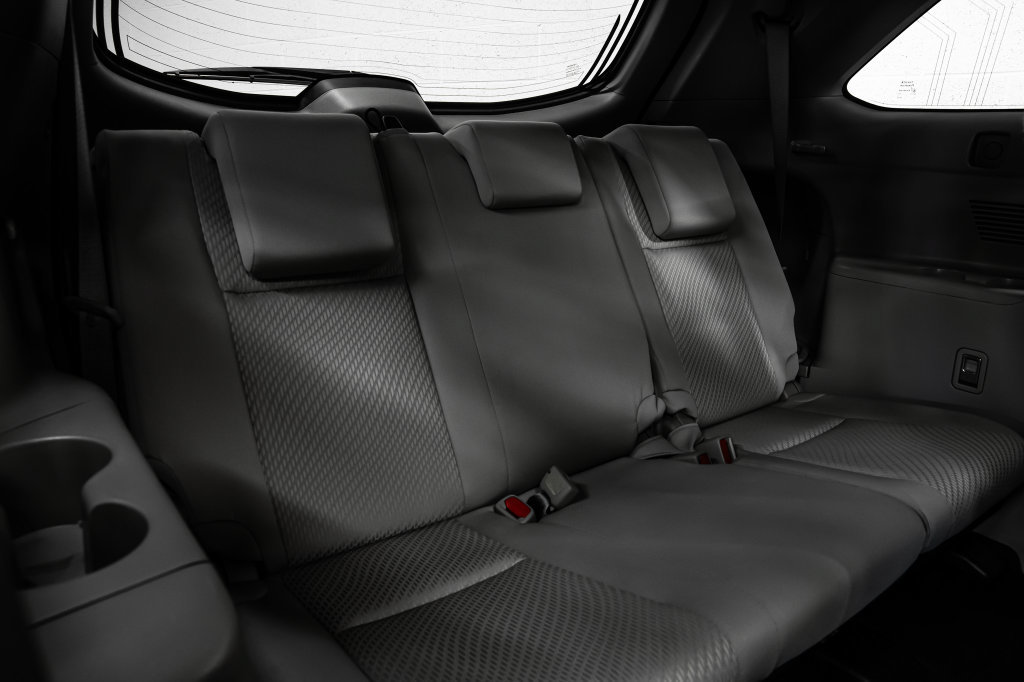 Used 2016 Toyota Highlander LE FWD image 35