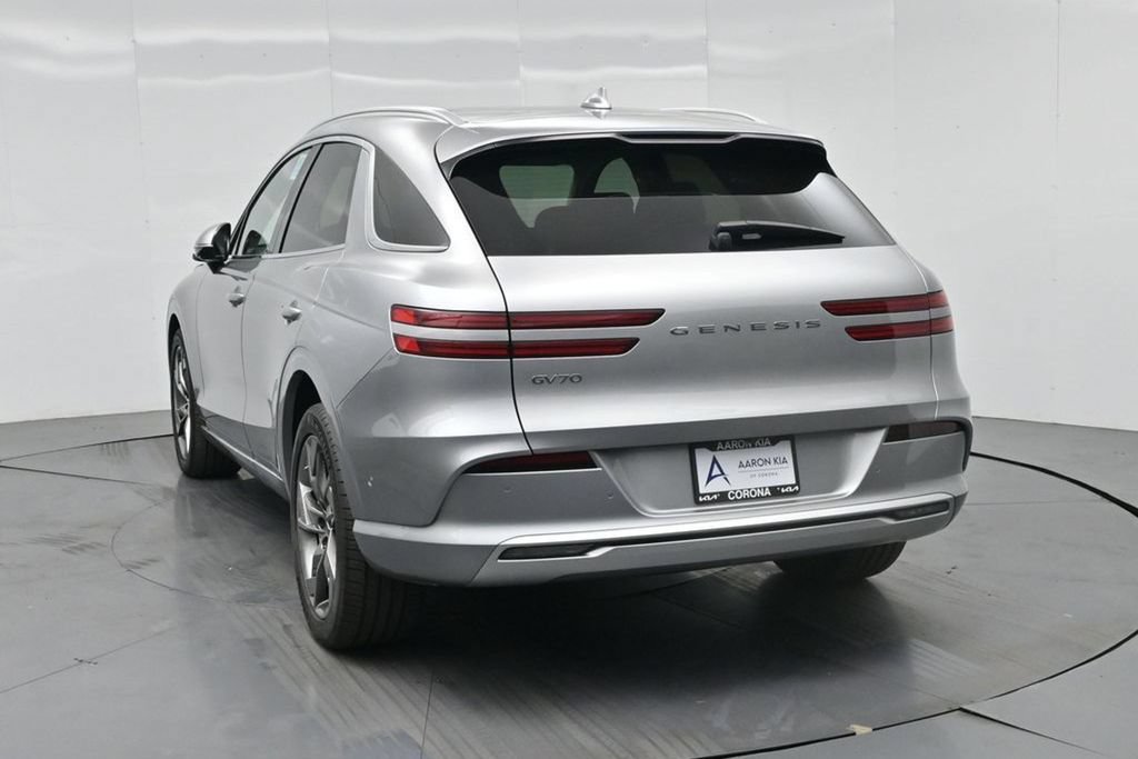 Used 2025 Genesis Electrified GV70 w/ Prestige Package AWD/4WD image 5