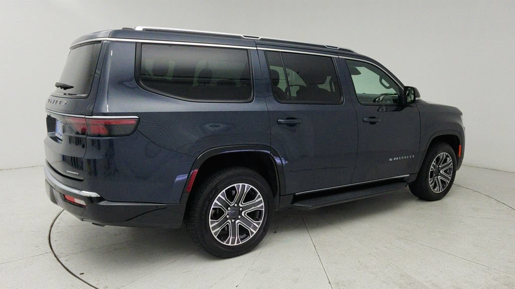 Used 2024 Jeep Wagoneer Series II w/ Flexible Seating Group RWD image 7